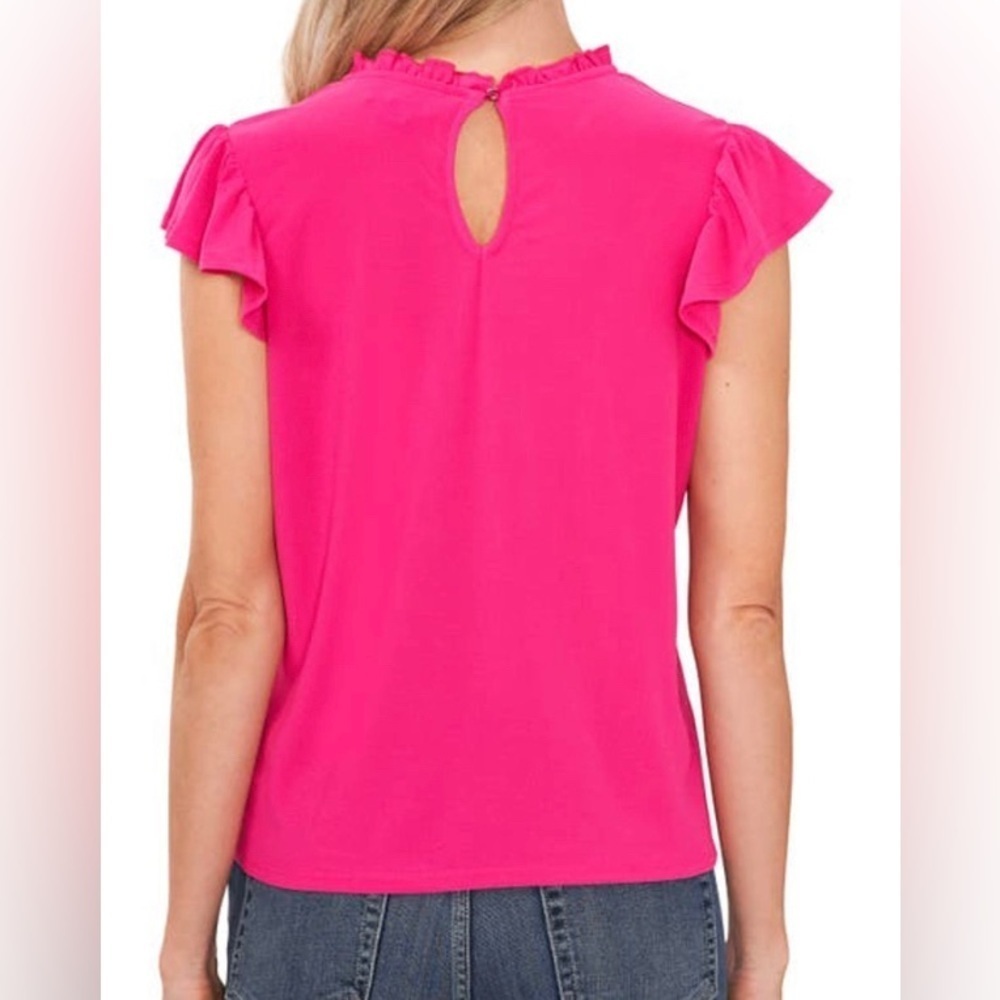 NEW - CeCe
Flutter Sleeve Crewneck Top. Large. Bright Rose - Picture 2 of 5